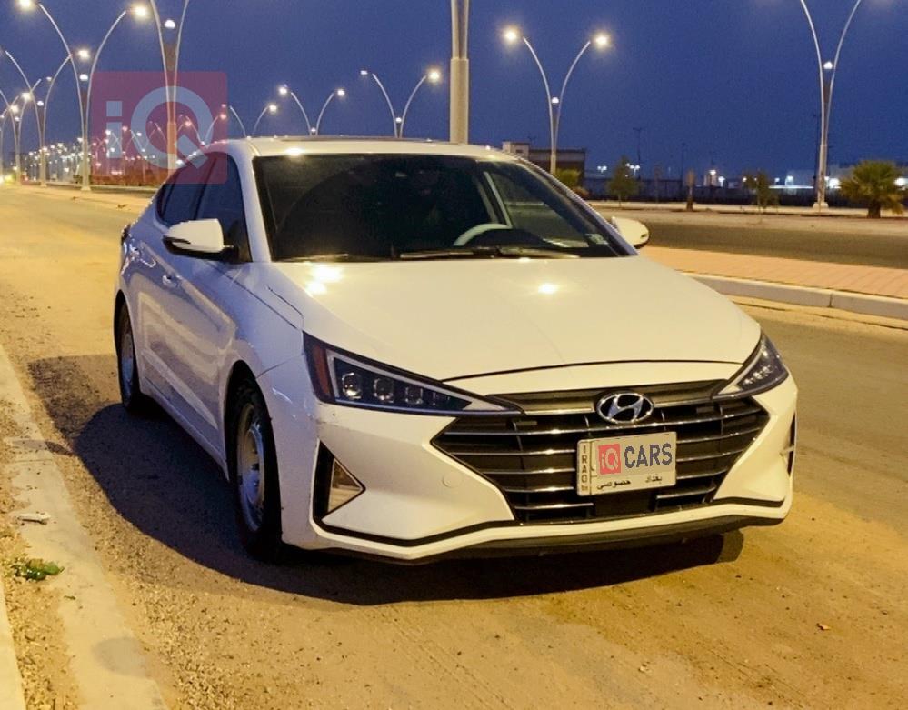 هیوندای ئەلەنترا